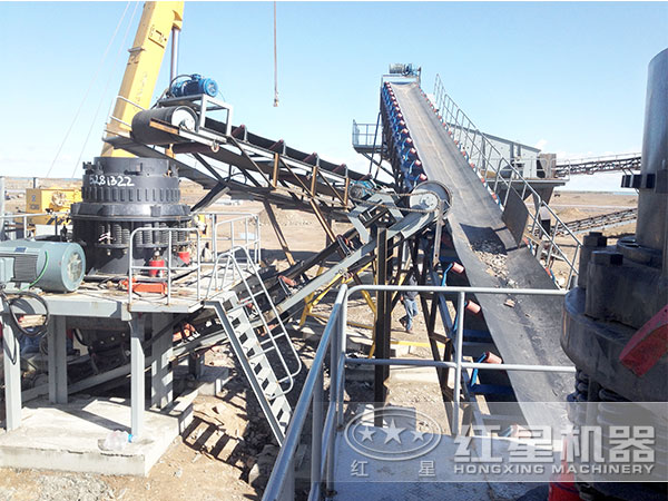 河北唐山彈簧圓錐破碎機(jī)案例現(xiàn)場(chǎng)1 河北唐山彈簧圓錐破碎機(jī)案例現(xiàn)場(chǎng)1