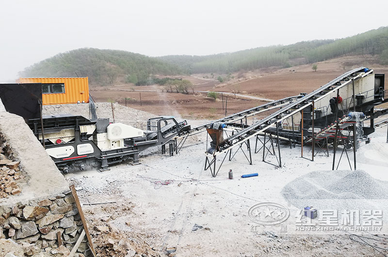 沙特阿拉伯青石破碎項(xiàng)目現(xiàn)場(chǎng) 沙特阿拉伯青石破碎項(xiàng)目現(xiàn)場(chǎng)