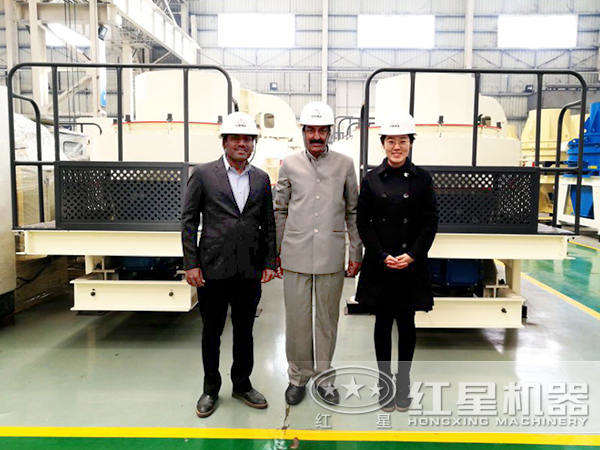 第五代環(huán)保節(jié)能制砂機與國外客戶合作 第五代環(huán)保節(jié)能制砂機與國外客戶合作