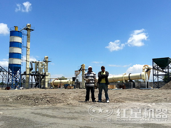 石英砂烘干機環(huán)保作業(yè)現(xiàn)場,引國外用戶點贊 石英砂烘干機環(huán)保作業(yè)現(xiàn)場,引國外用戶點贊