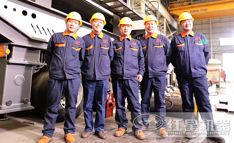 規(guī)模化生產車間,專業(yè)化技術人才 規(guī)模化生產車間,專業(yè)化技術人才