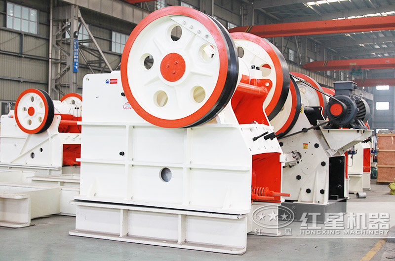 鄂式破碎機,粗碎處理,破碎比大,耐磨抗沖擊 鄂式破碎機,粗碎處理,破碎比大,耐磨抗沖擊