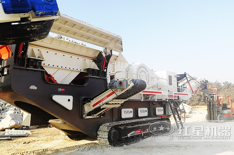 時(shí)產(chǎn)200噸履帶移動磕石機(jī) 時(shí)產(chǎn)200噸履帶移動磕石機(jī)