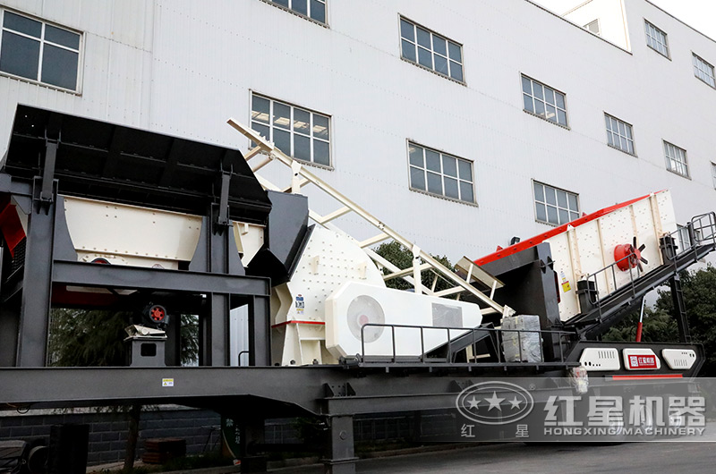 搭載移動破的重錘式破碎機 搭載移動破的重錘式破碎機