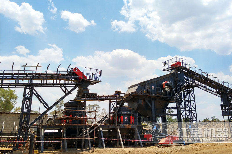 時(shí)產(chǎn)600噸液壓圓錐破現(xiàn)場,成品粒形好看