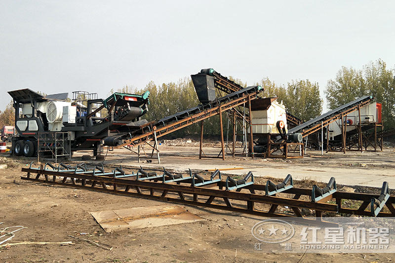 河北固定式鄂破移動式破碎機生產現場 河北固定式鄂破移動式破碎機生產現場
