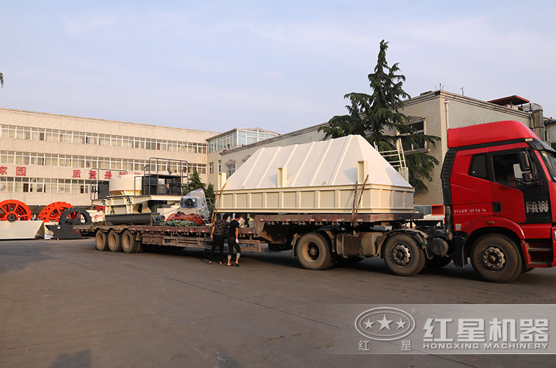 時(shí)產(chǎn)600噸機(jī)制砂生產(chǎn)線(xiàn)設(shè)備陸續(xù)發(fā)貨 時(shí)產(chǎn)600噸機(jī)制砂生產(chǎn)線(xiàn)設(shè)備陸續(xù)發(fā)貨