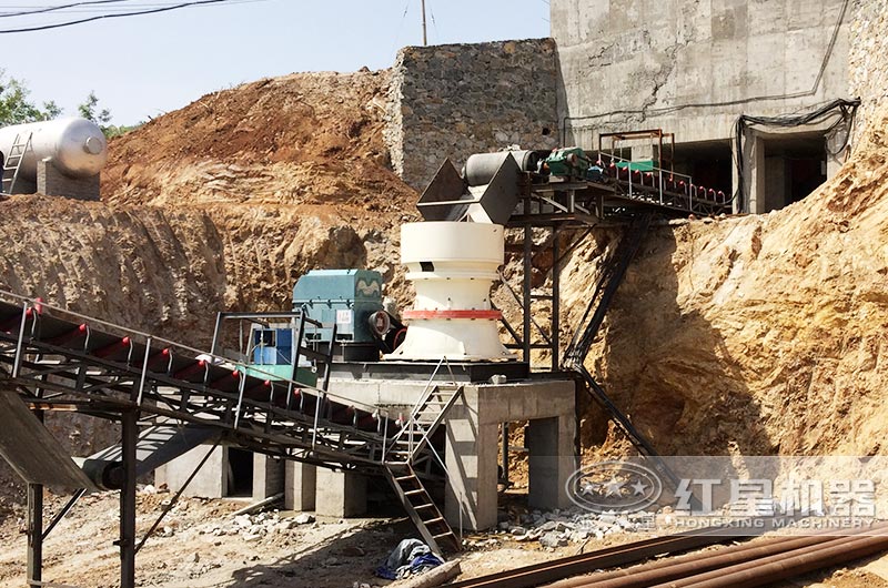 時(shí)產(chǎn)200噸河石碎砂生產(chǎn)線，圓錐破碎機(jī)圖