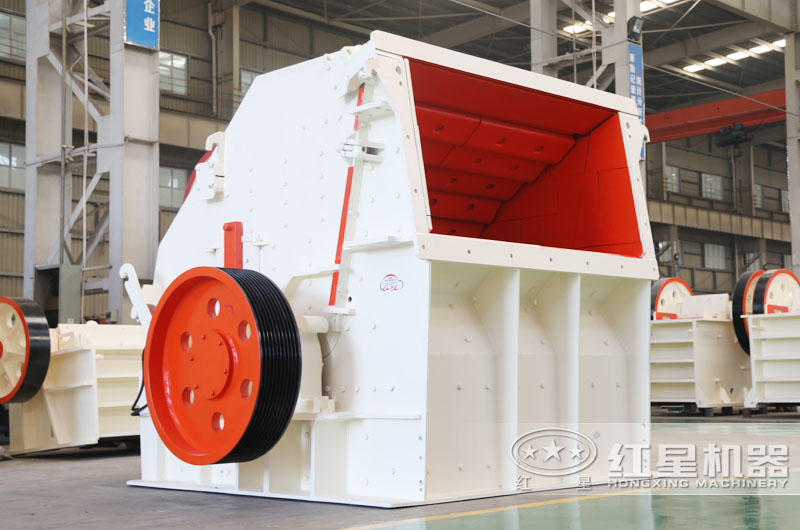 破碎煤的設備(反擊式破碎機) 破碎煤的設備(反擊式破碎機)