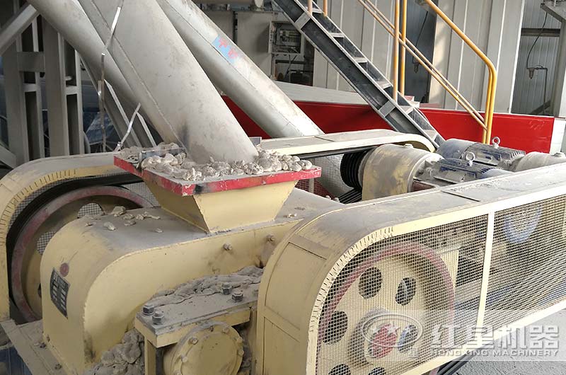 河南客戶對輥破碎機工作現場圖 河南客戶對輥破碎機工作現場圖