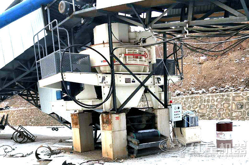 菏澤環(huán)保石子粉碎生產(chǎn)線現(xiàn)場(chǎng) 菏澤環(huán)保石子粉碎生產(chǎn)線現(xiàn)場(chǎng)