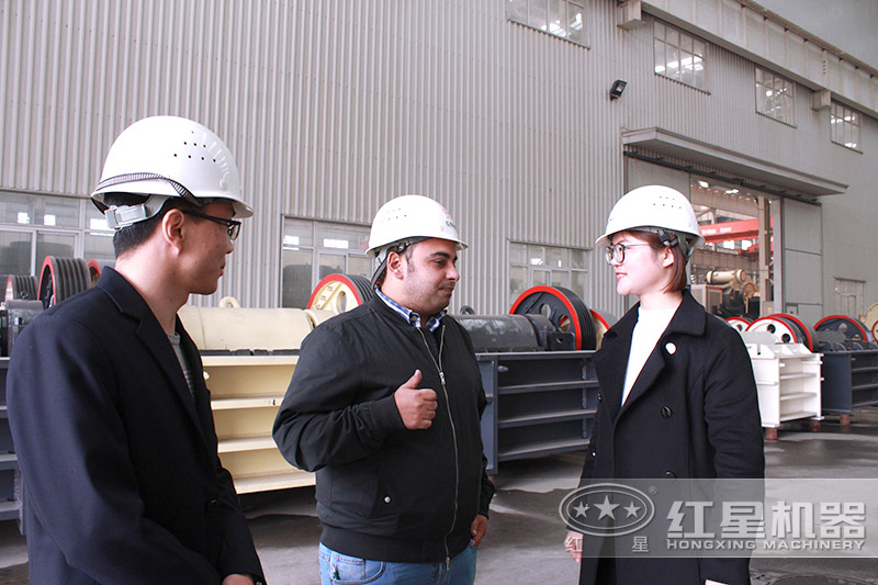 紅星破碎機(jī)價(jià)格實(shí)惠 紅星破碎機(jī)價(jià)格實(shí)惠