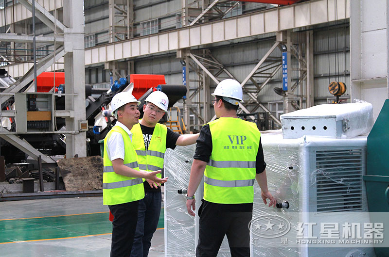 客戶直接到設備制造車間考察 客戶直接到設備制造車間考察