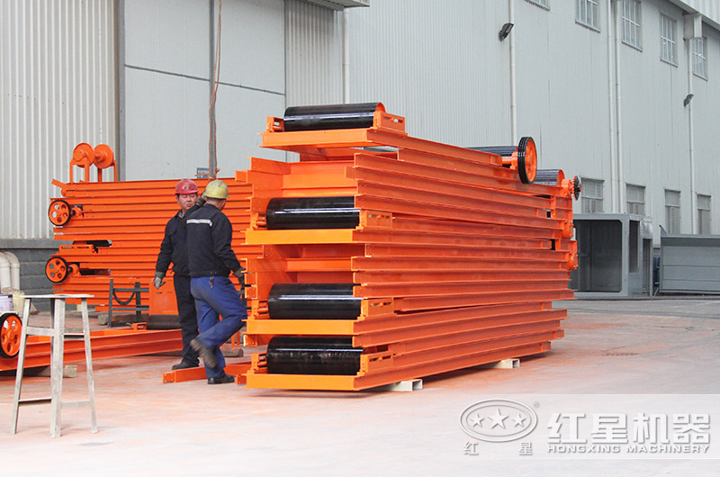 皮帶輸送機設(shè)備圖片 皮帶輸送機設(shè)備圖片