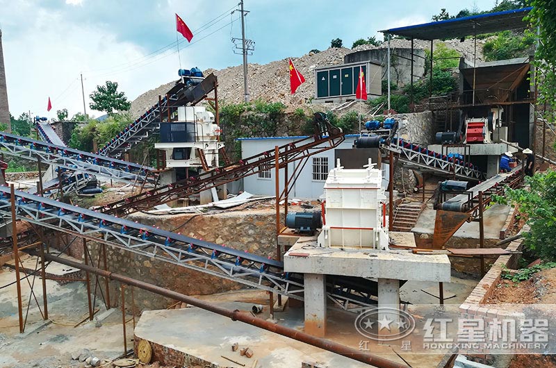 專業(yè)機(jī)制砂生產(chǎn)線現(xiàn)場(chǎng) 專業(yè)機(jī)制砂生產(chǎn)線現(xiàn)場(chǎng)