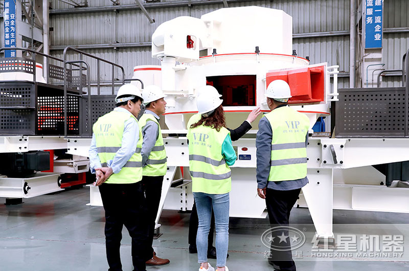 客戶(hù)到廠參觀考察,了解設(shè)備 客戶(hù)到廠參觀考察,了解設(shè)備