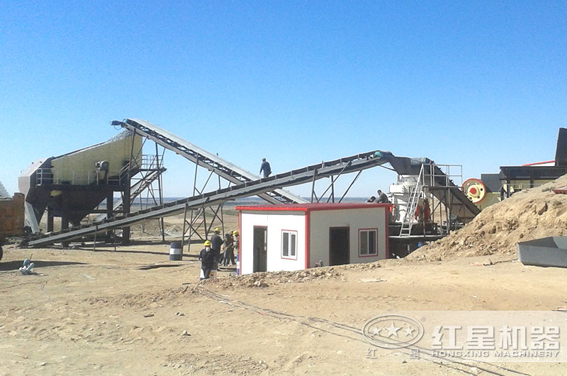 破碎機(jī)工作現(xiàn)場(chǎng)圖片 破碎機(jī)工作現(xiàn)場(chǎng)圖片