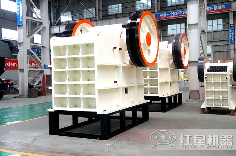 鄂式破碎機 鄂式破碎機