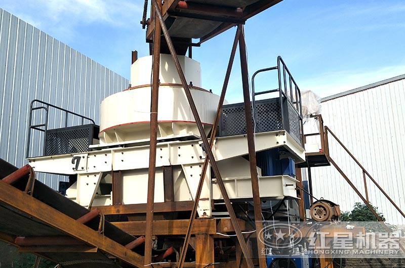 制砂機(jī)工作現(xiàn)場(chǎng)圖片 制砂機(jī)工作現(xiàn)場(chǎng)圖片