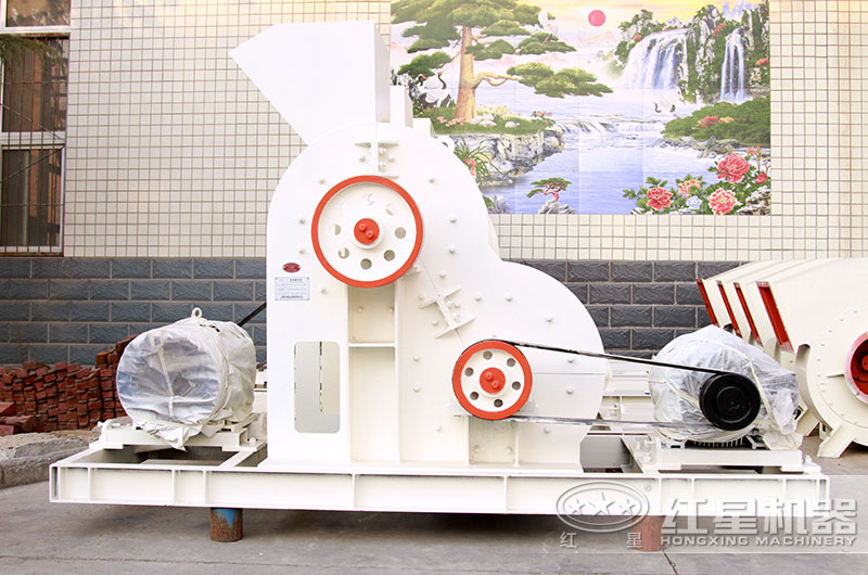 雙轉(zhuǎn)子錘式破碎機(jī)圖片 雙轉(zhuǎn)子錘式破碎機(jī)圖片