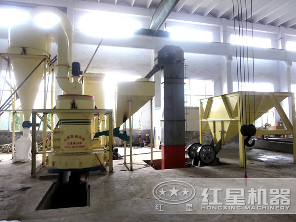 重晶石磨粉生產(chǎn)線流程 重晶石磨粉生產(chǎn)線流程