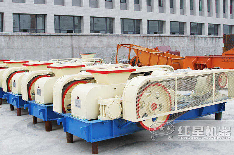 透輝石對輥式破碎機(jī)低碳環(huán)保 透輝石對輥式破碎機(jī)低碳環(huán)保