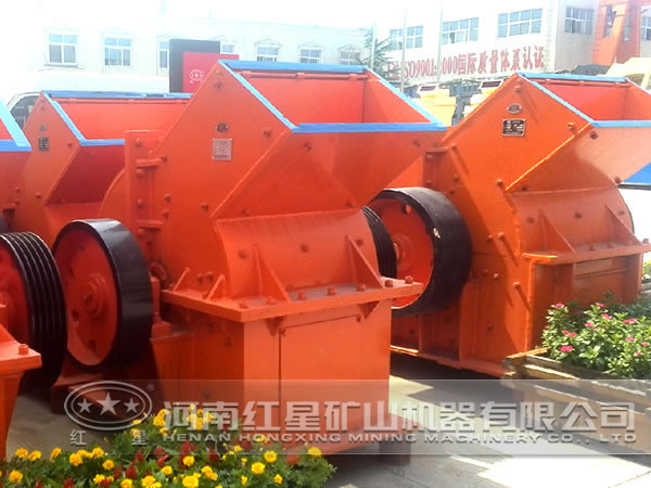 硅藻土錘式破碎機(jī) 硅藻土錘式破碎機(jī)