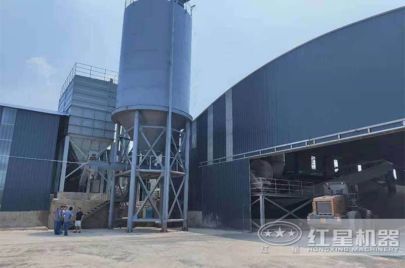 一期項目砂石廠廠區(qū)一角實拍 一期項目砂石廠廠區(qū)一角實拍