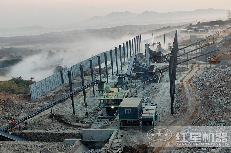 大型石頭破碎現場 大型石頭破碎現場