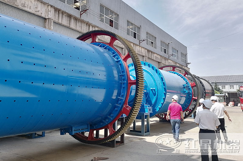 客戶來廠考察球磨機(jī)設(shè)備 客戶來廠考察球磨機(jī)設(shè)備